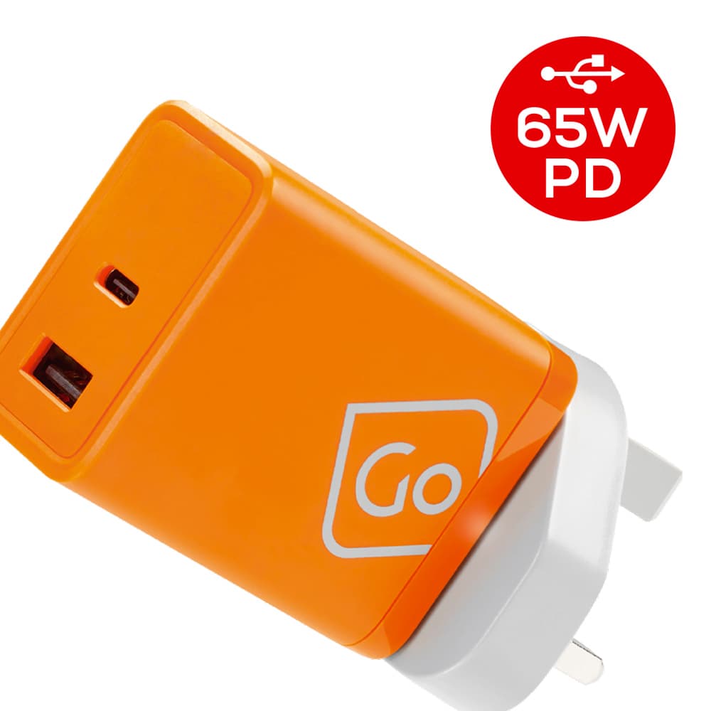 Worldwide USB-A & USB-C GaN Charger + (65W PD) lifestyle b