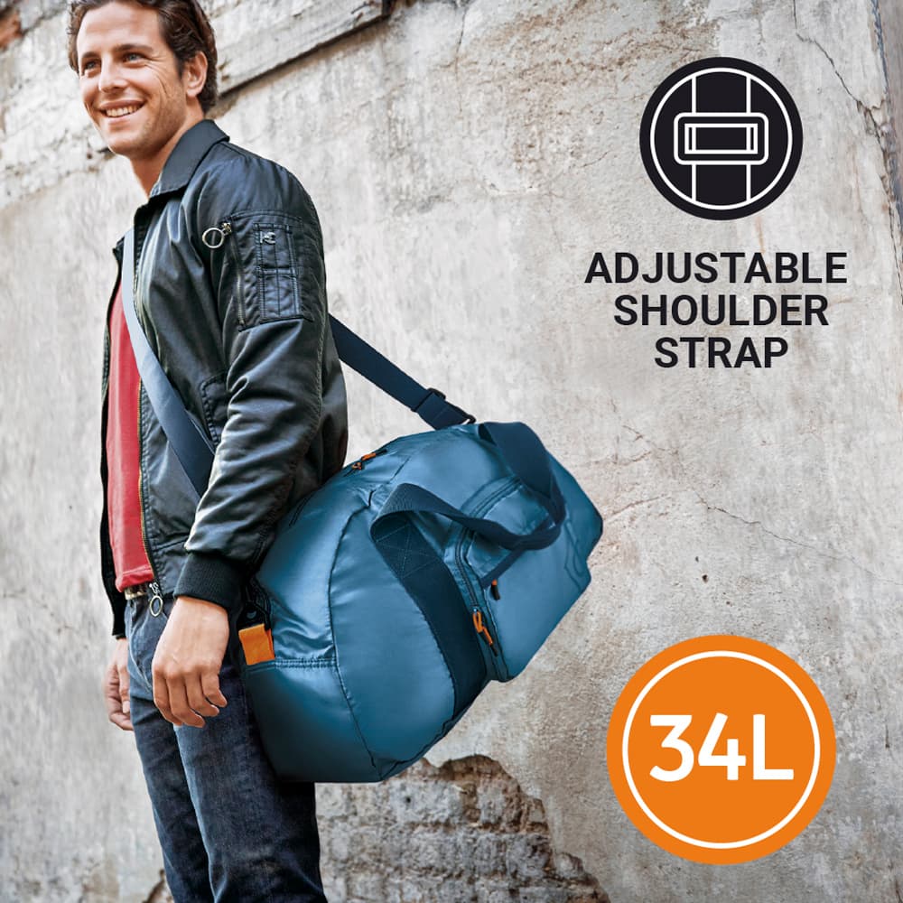 Lightweight Foldaway Travel Bag (Blue) lifestyle d